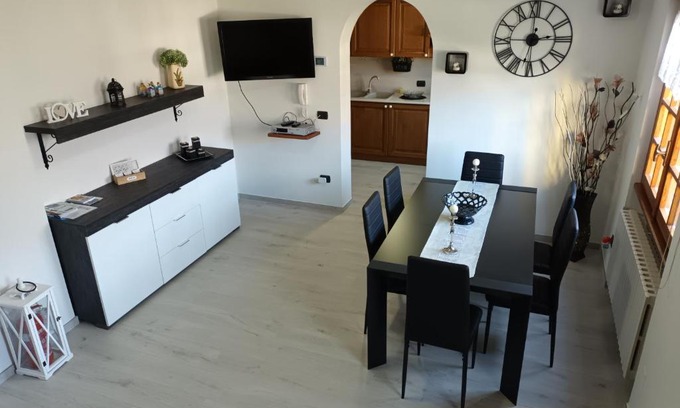 Lezzeno House | Maison de Denise