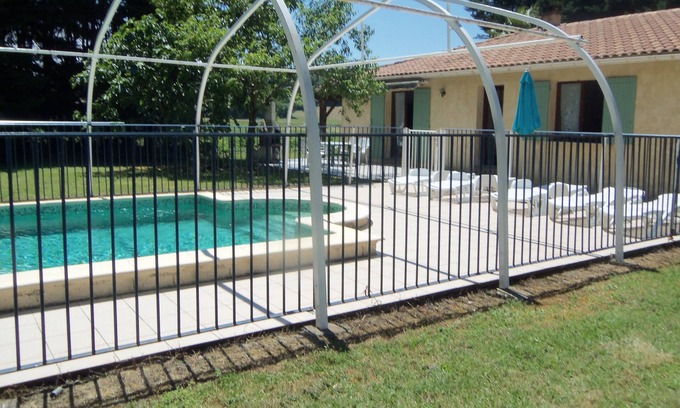 Serres-et-Montguyard Villa | Maison de campagne dans parc clorturé avec piscine et spa privé
