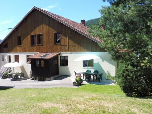 La Bresse House | Maison de Montagne à La Bresse, 2 Chambres, Confort et Activités, Garage, Wifi Inclus - FR-1-589-152