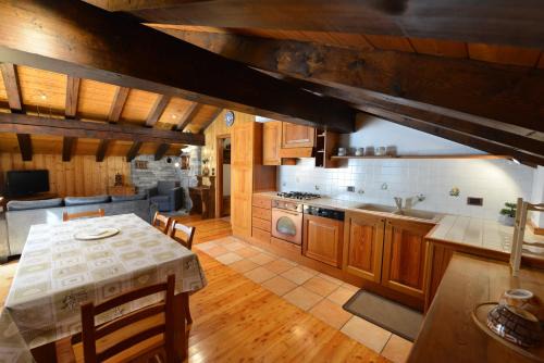 Epinel Apartment | Maison de Santino