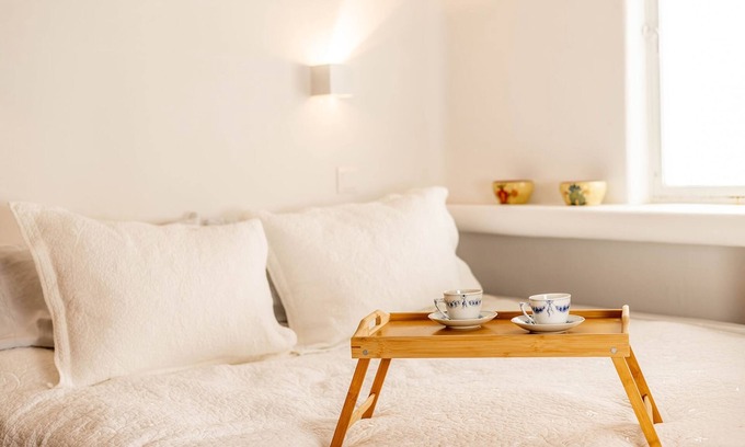Limni Vouliagmenis House | Maison De Yaya at Heraion Lagoon