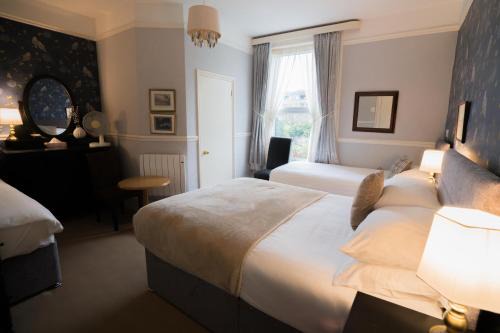 Dover House | Maison Dieu Guest House