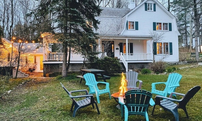 Ste Petronille House | Maison du Quai : Spa | Fireplace | Slow Living