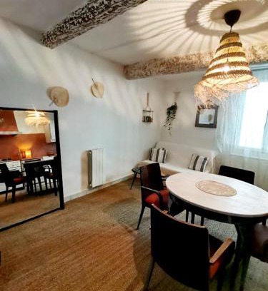 Pezenas Apartment | Maison Ellie, Pézenas centre