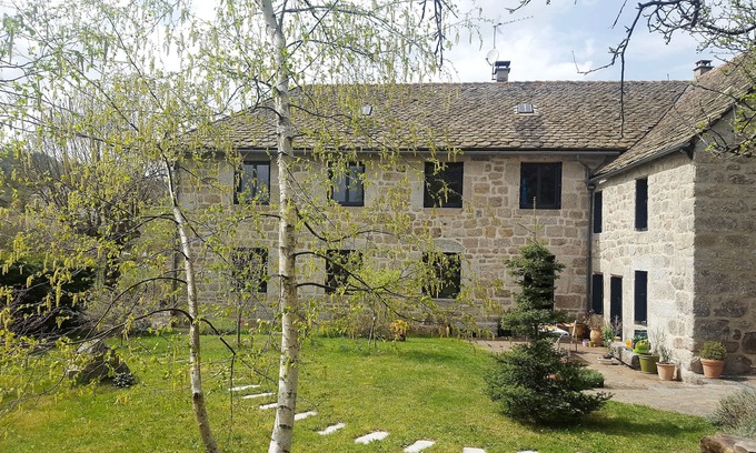 Antrenas House | Maison en Pierre de 180 m2 sur les Pentes de L'aubrac