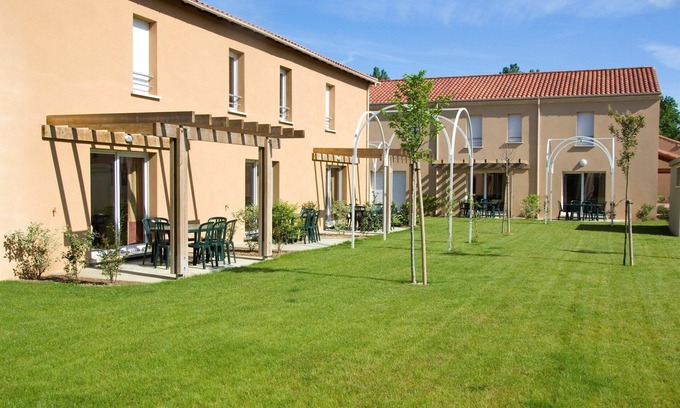 Bergerac House | Maison ensoleillée et rustique pour 8