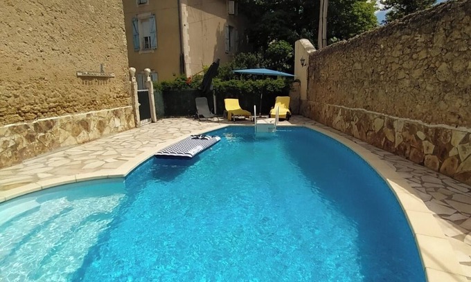 Puisserguier House | Maison entière climatisée, 2 chambres, piscine privée, terrasse, plage à 24km