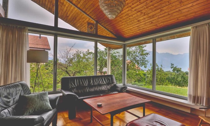 Montreux House | Maison familiale à Montreux avec vue sur le lac