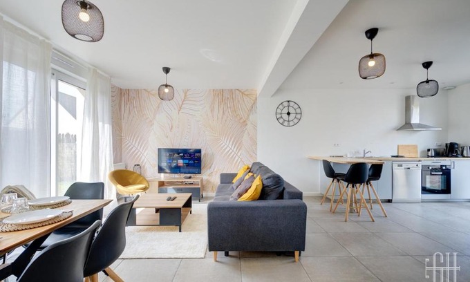 Esvres House | Maison familiale 4 chambres avec jardin et parking