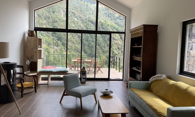 Valdeblore House | 'Maison Gaia' with Private Terrace, Wi-Fi, and Air Conditioning