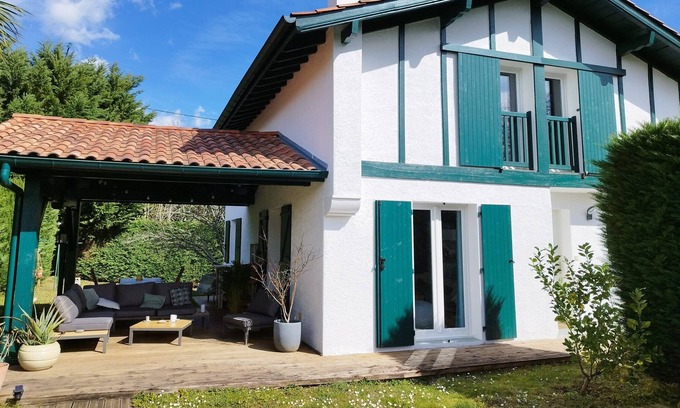 Itxassou House | Maison Individuelle Avec Piscine au Coeur du Pays Basque