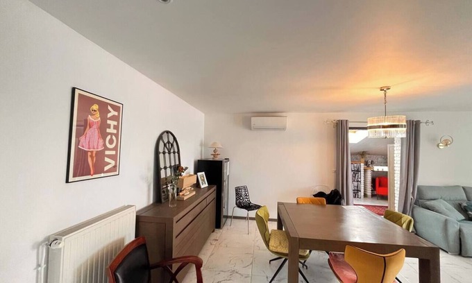 Abrest Apartment | Maison le Grillon - 5 rue des Grillons - Abrest
