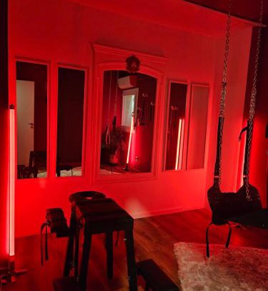 Saint-Vincent-de-Paul Hotel | Maison M Intime Room