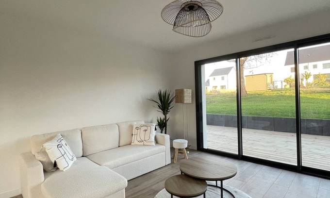 Asserac House | Maison Neuve 110m2, 8 Minutes a Pieds de la Plage