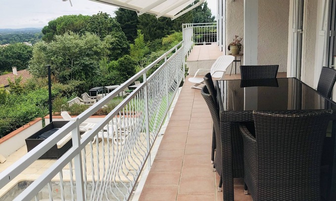 Launaguet House | Maison Pour Réunion Familiale /Entreprise en Déplacement