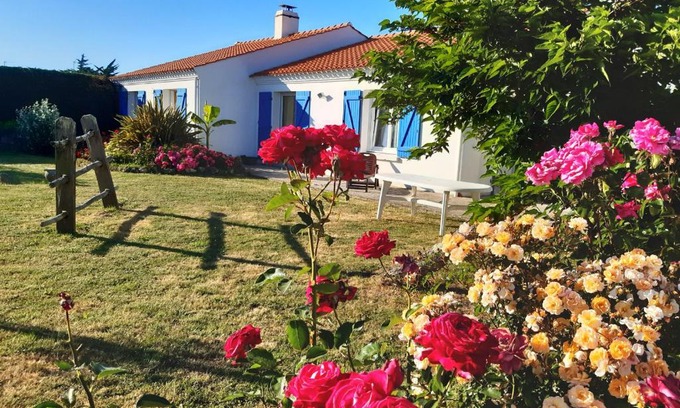 Bouin House | Maison récente avec jardin, 4 chambres, proche mer et commerces à Bouin - FR-1-426-129