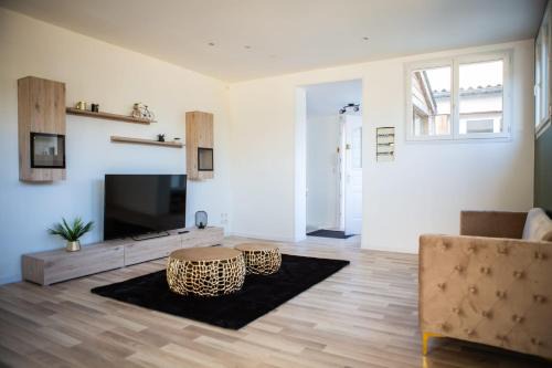 Miroir - Batignolles House | Maison Rénové Spacieuse Cosy Jardin 8 Pers