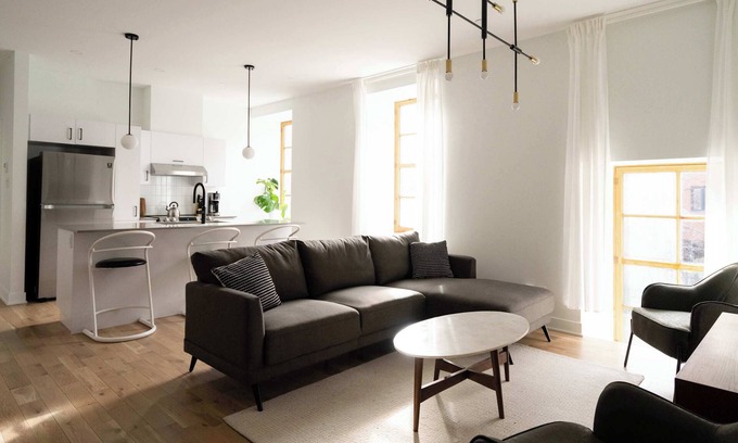 Ville-Marie Apartment | Maison Rasco - Two-bedroom queen size bed suite