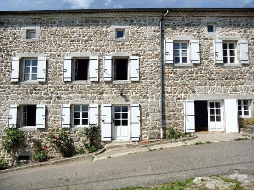 Celles-sur-Durolle House | Maison spacieuse près de Palladuc
