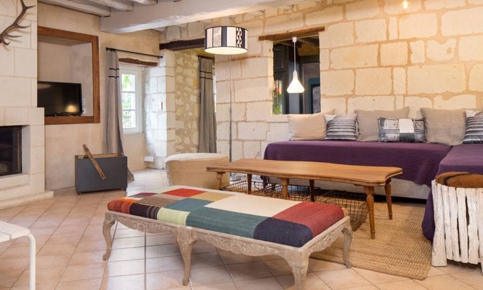 Candes-Saint-Martin House | Maison Trochet - Château de Candes - Art & Spa