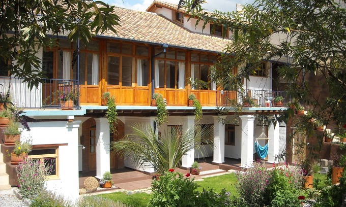 Financial District Apartment | Maisonette apartment in historic Quito, with fantastic garden