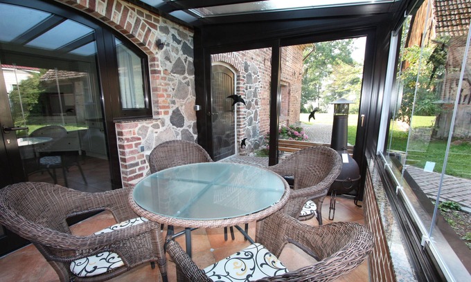 Bad Saarow Apartment | Maisonette with winter garden and view of lake and courtyard - Ferienhof Löschebrand