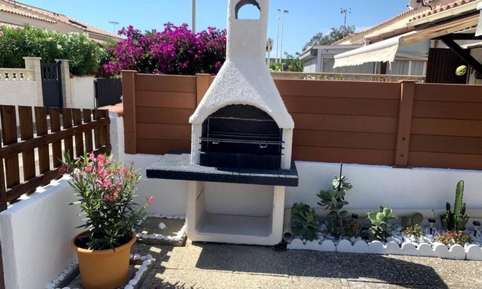 Port Leucate House | Maisonnette chaleureuse au pied du port