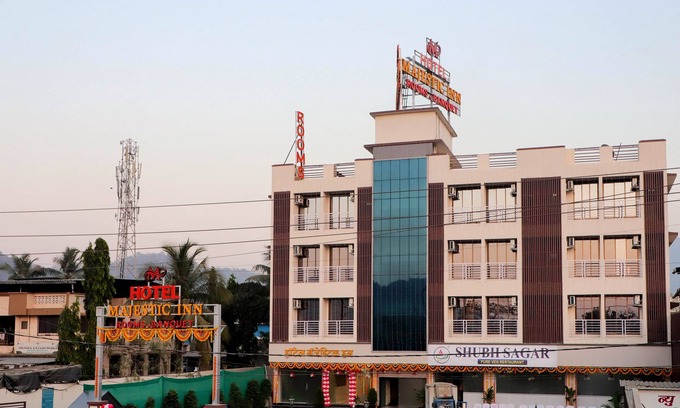 Vasai Hotel | MAJESTIC INN