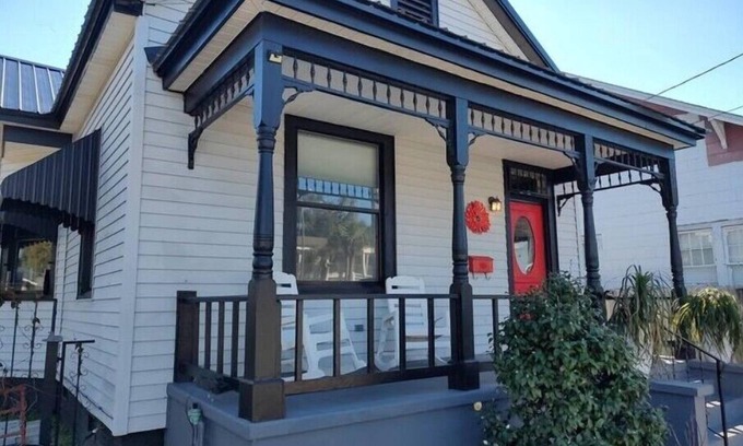 Downtown House | Majestic Palms-A 1933 Restoration-Walk2Everything!n