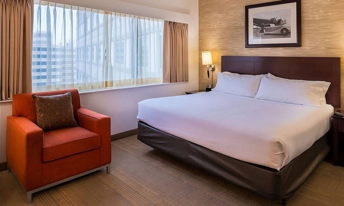 O'Hare Hotel | Make Your Trip More Enjoyable! Pet-friendly Property, w/Airport Shuttle Service