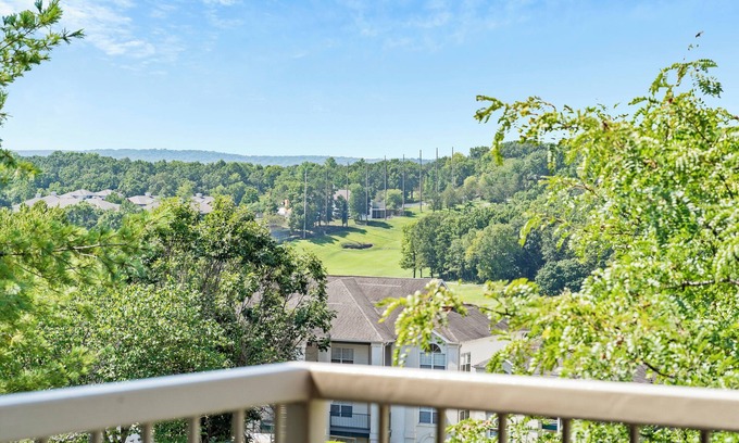 Branson Condo | Makin' Memories 2 | Community Indoor Pool