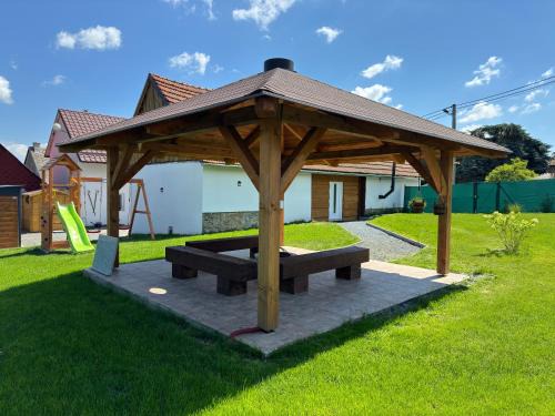 Bila Lhota Villa | Malý statek Hradečná