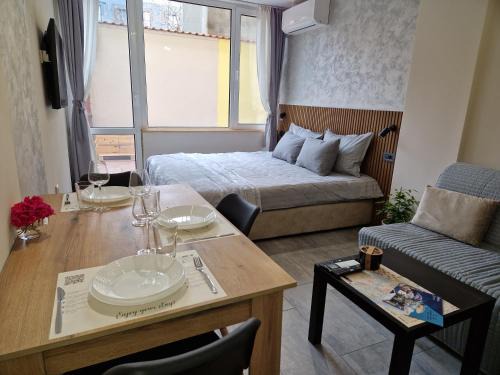 Ruse Center Apartment | Malavi DV34 top center apartment Ruse