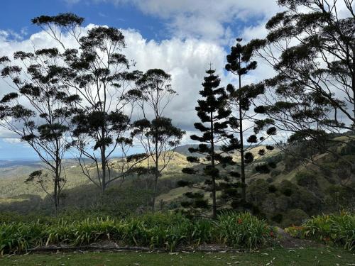 Balmoral Ridge Ski Chalet | Maleny-Montville Cottages #2, 2 bed with ocean views