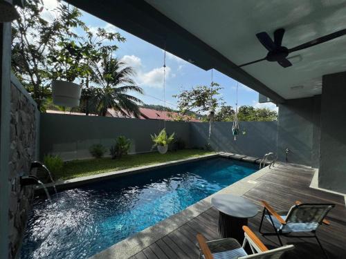 Pantai Tengah Villa | Malibu 2BR Villa - Private Pool Langkawi