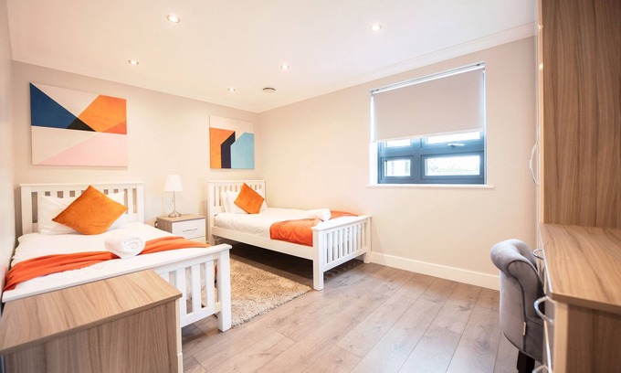 Reading Apartment | Malthouse Court - Superior 2-Bed w/Balcony