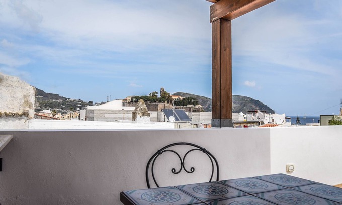 Lipari Historic Centre Bed & Breakfast | Malvasia 70