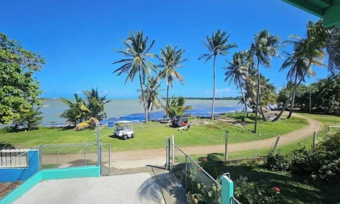 Demajagua Villa | Mami Ana Beach House.10min ferry Vieques/Culebra. Beautifull, excelent location