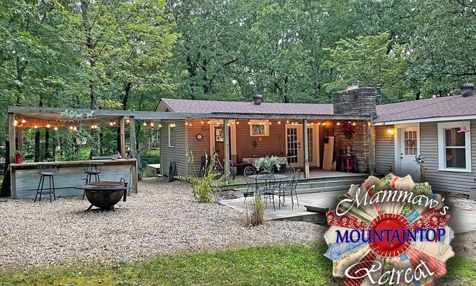 Morrilton House | Mammaw's Mountaintop Retreat