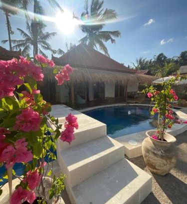Gili Air Cabin | Mandala Beach Healing House or Rooms