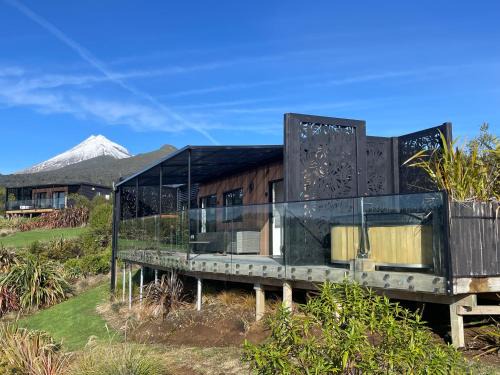 Mangorei Bed & Breakfast | Mangorei Heights - New Plymouth