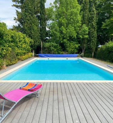 Chaniers House | Manoir majestueux à Chaniers avec piscine privée