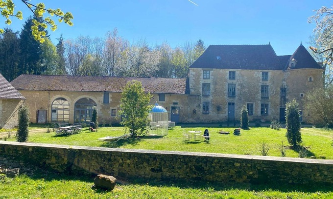 Belforet-en-Perche Villa | Manoir XV and Barn with heated swimming pool