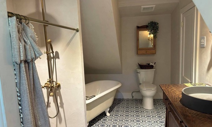 Saint-Barthelemy House | Manoire D'antan - 18e Siècle