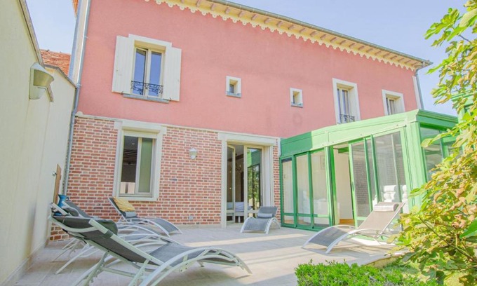 Mesnil-Saint-Pere House | Manon des lacs