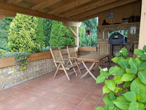 Grosshennersdorf Apartment | Mansardenwohnung Waldblick