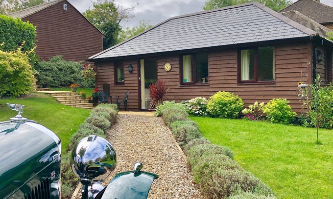 Bladon Cottage | Manse Cottage in Bladon, Woodstock nr Blenheim Palace and Oxford