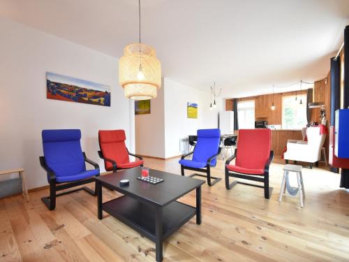 Cuzy House | Mansion in Cuzy with Shared Pool, cleaning included