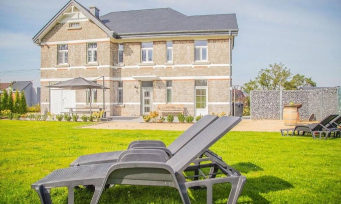 Grandhan House | Mansion with sauna and spacious garden