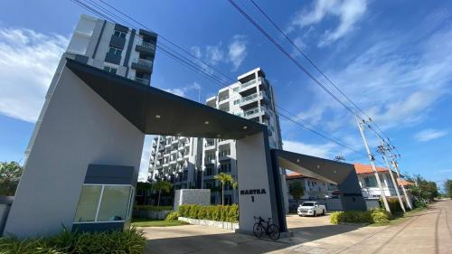 Kram Apartment | Mantra Condo M165